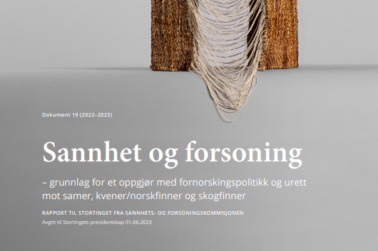 Forsiden av sannhets- og forsoningskommisjonens rapport til Stortinget 1 juni 2023