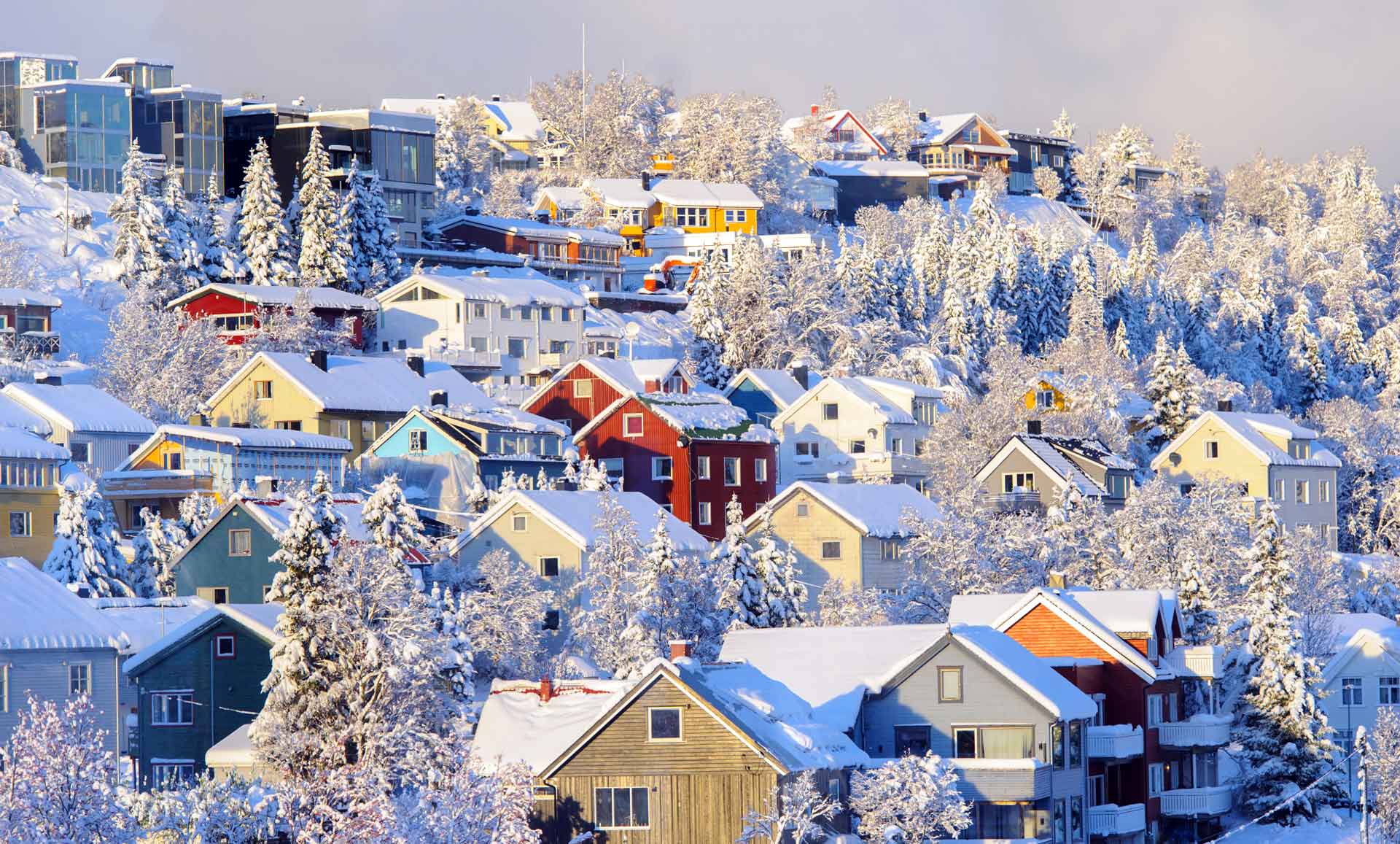 BIlde av boligområde på Tromsøya vinterstid.