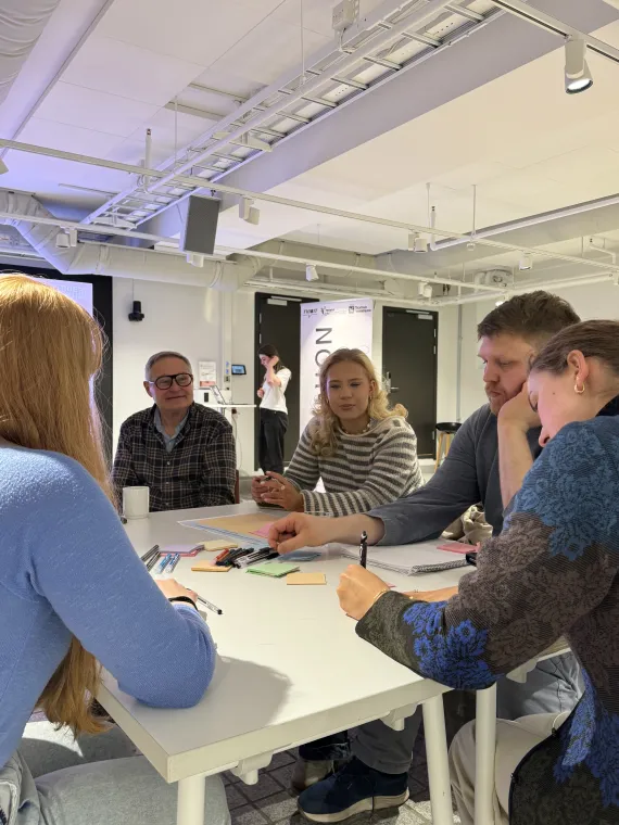 policylab10