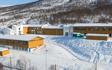 Skjelnan skole vinter