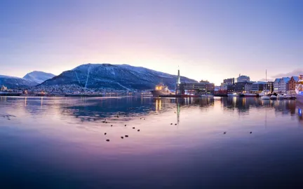 Tromsø havn i vinterdrakt